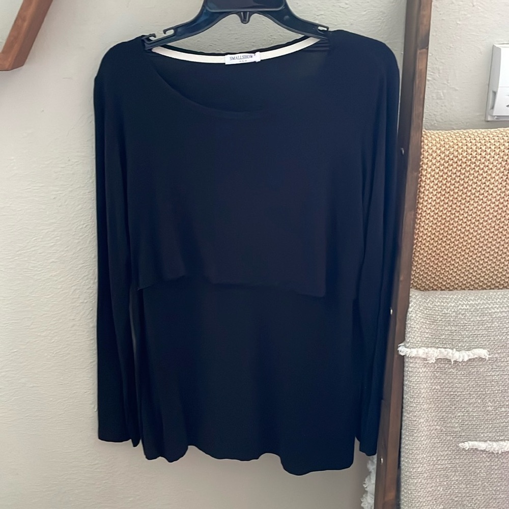 Women’s Long Sleeved Nursing Top